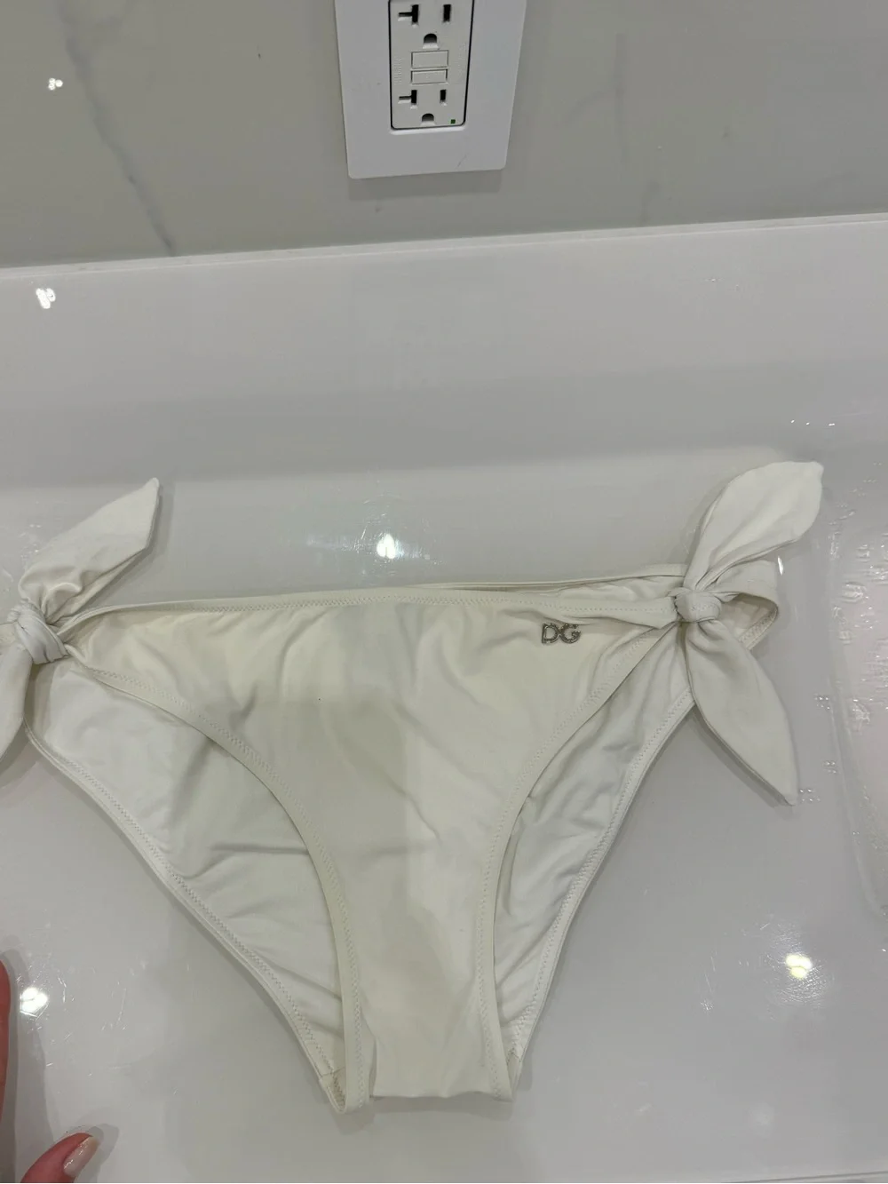 Dolce & Gabbana swimming suit, preowned condition, size M - Picture 5 of 12